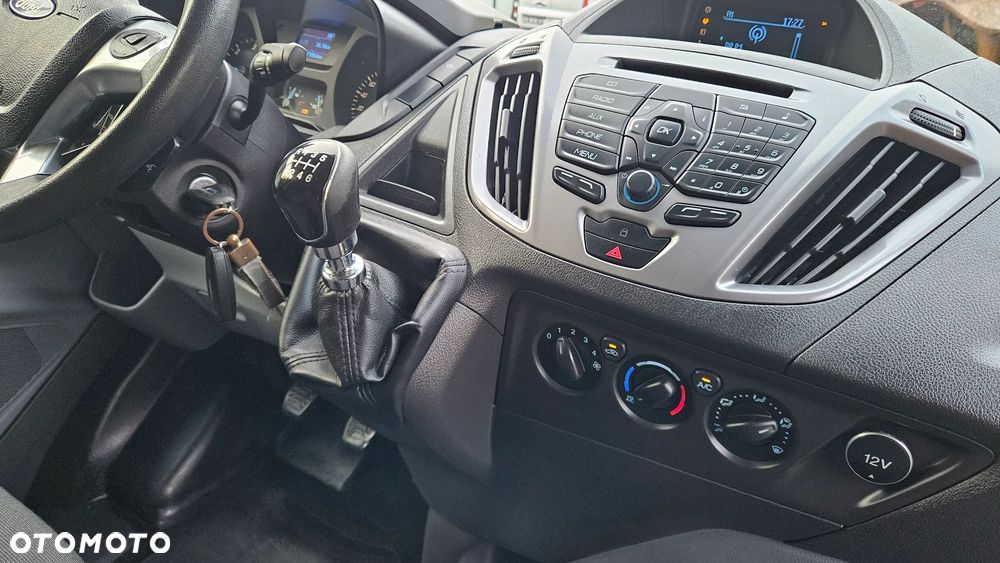 Ford CUSTOM 2,2TDCI L1 KLIMA WEBASTO KAMERA TEMPOMAT HAK SUPER STAN - 30