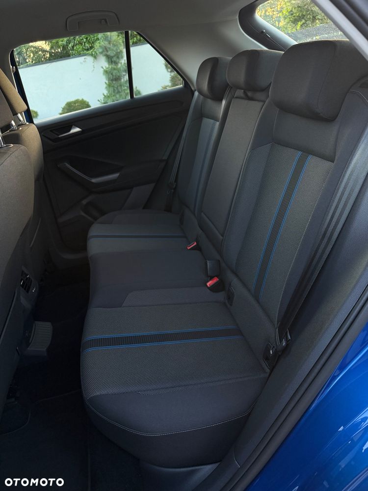 Volkswagen T-Roc 1.0 TSI Advance - 25