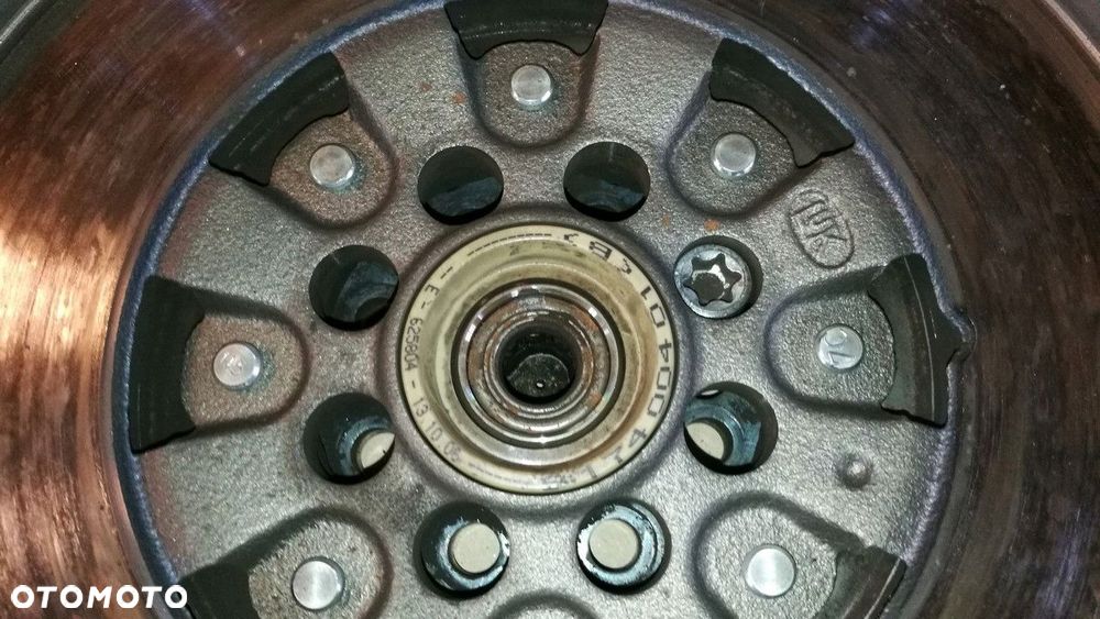 śruba wału koła dwumasowego 2.2 cdi sprinter 906 - 2