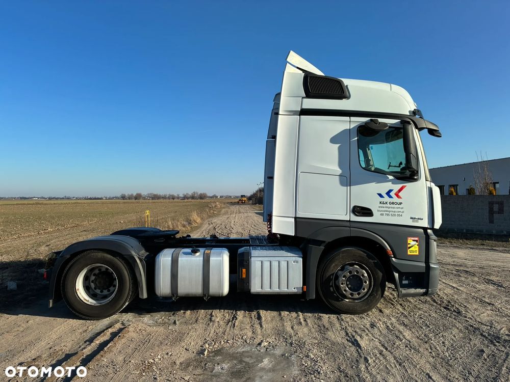 Mercedes-Benz Actros - 8