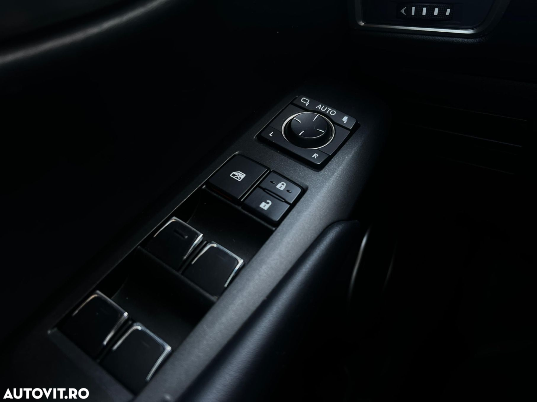 Lexus Seria NX 300h Business - 23