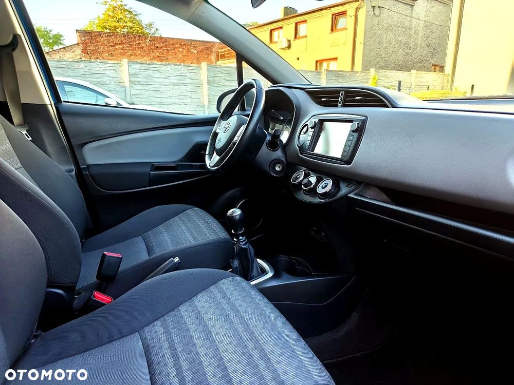 Toyota Yaris 1.33 VVT-i Edition - 11