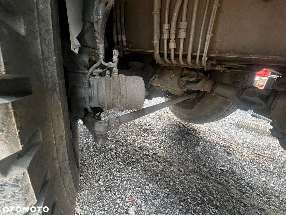 Liebherr LTM 1090-4.2 - 12