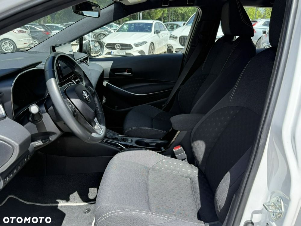 Toyota Corolla - 12