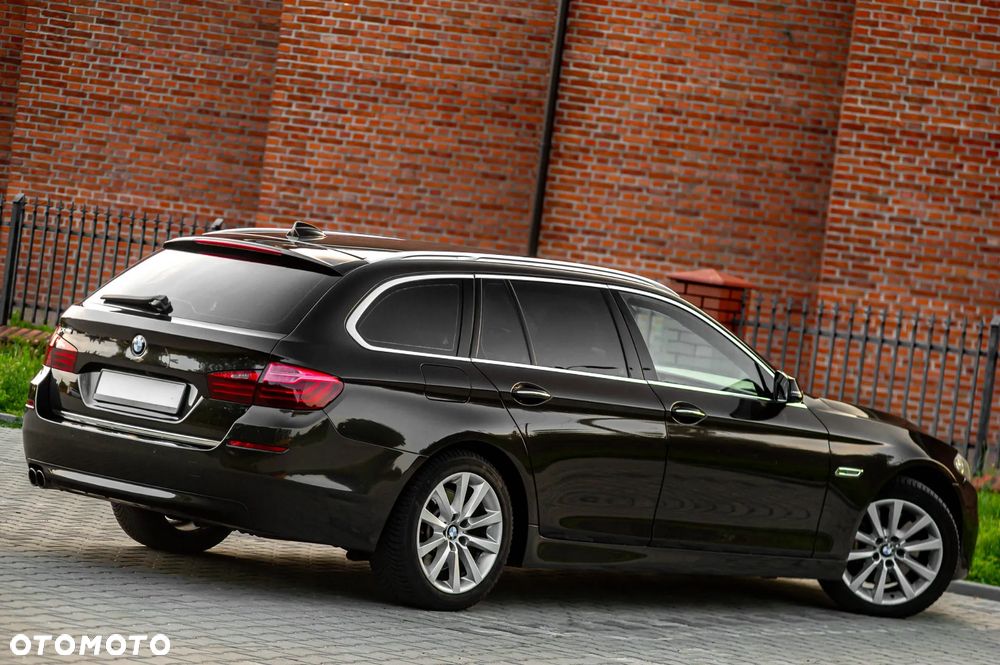 BMW Seria 5 530d Sport-Aut Luxury Line - 4