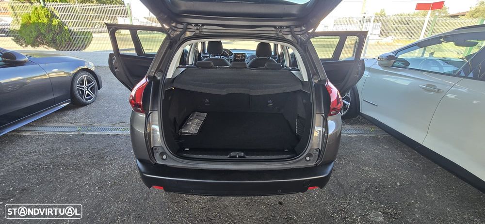 Peugeot 2008 1.2 PureTech Style - 19