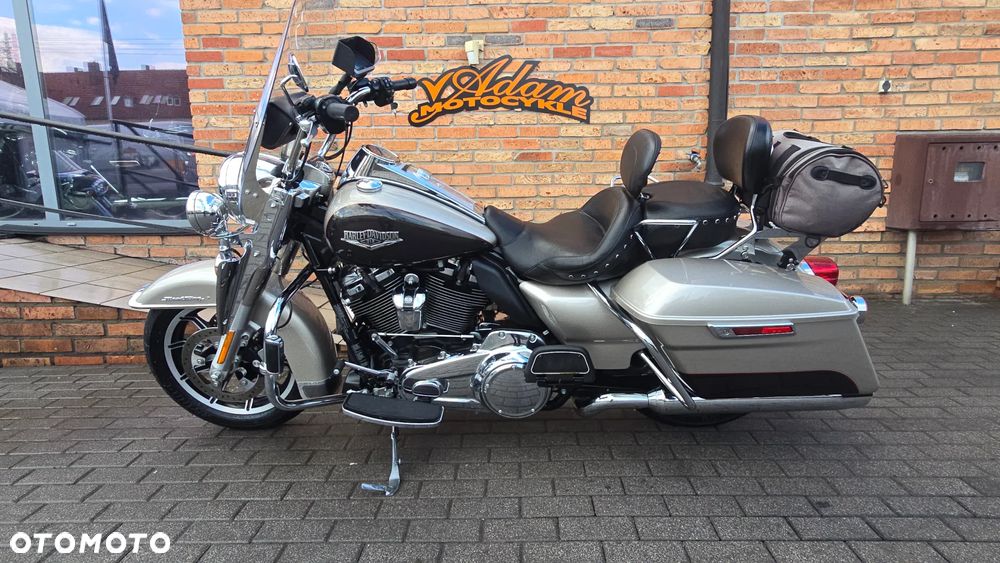 Harley-Davidson Touring Road King - 17