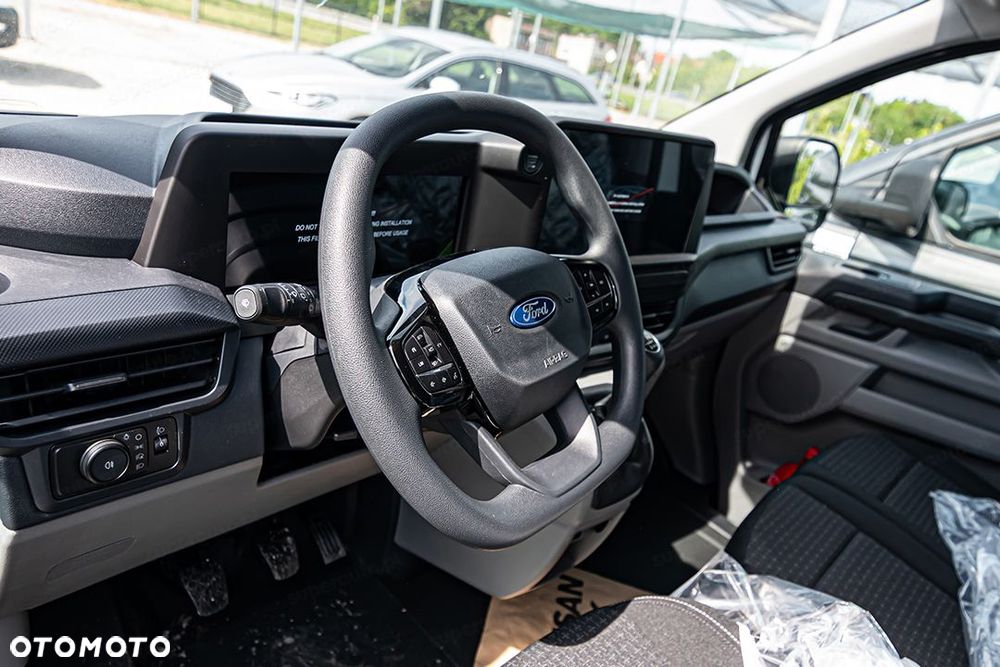 Ford Transit Custom - 11
