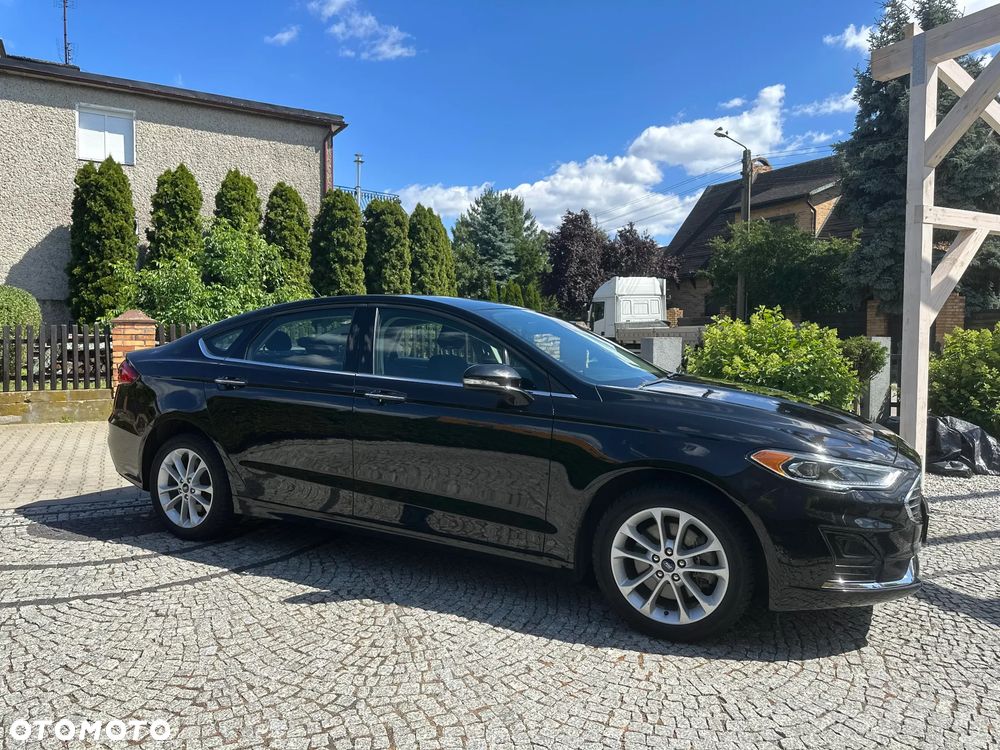 Ford Mondeo 2.0 Hybrid Titanium - 14
