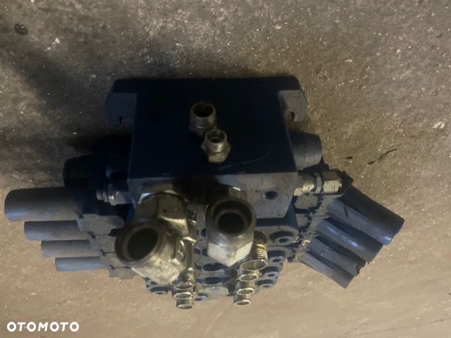 Rozdzielacz rexroth ASX01 deutz fahr Agrovector - 1