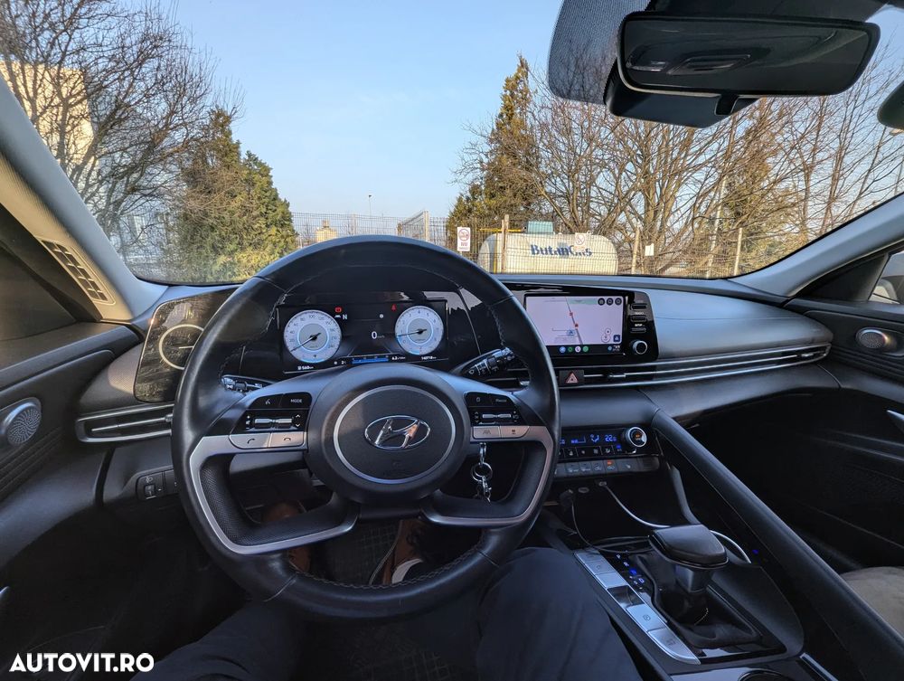 Hyundai Elantra 1.6 l 123 CP CVT Highway - 2