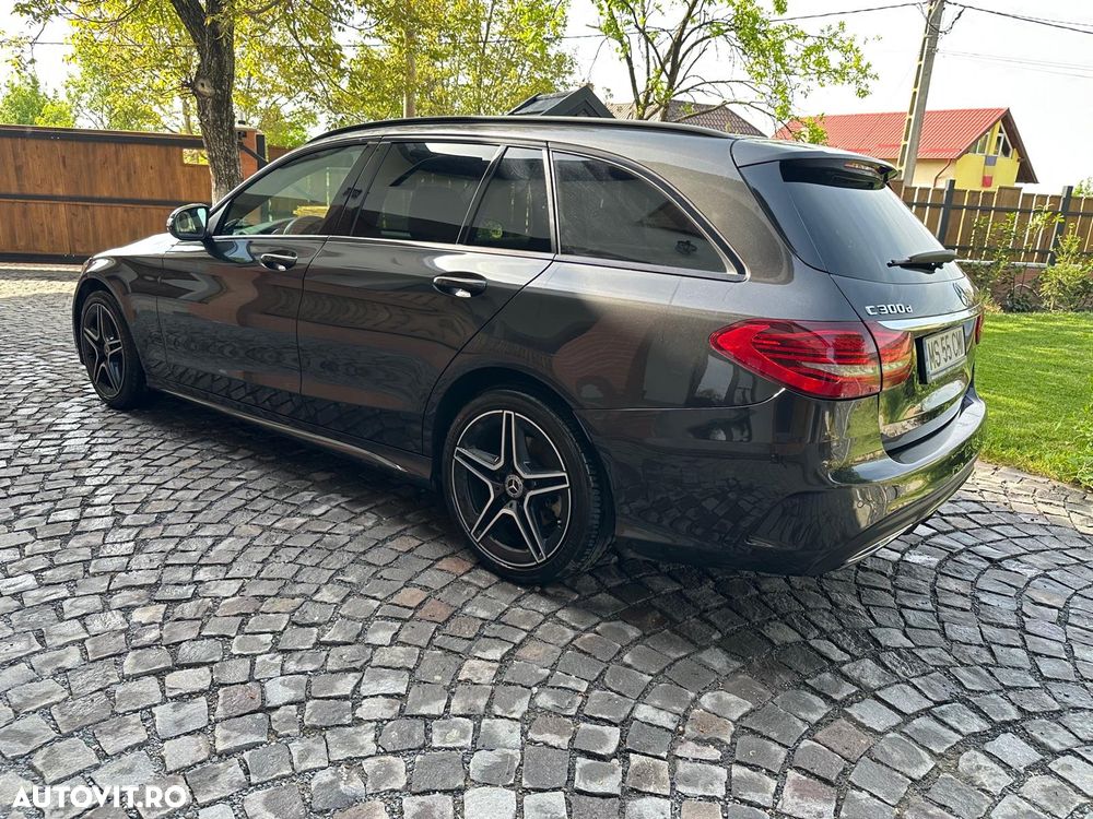 Mercedes-Benz C 300 d T 4Matic 9G-TRONIC AMG Line - 2