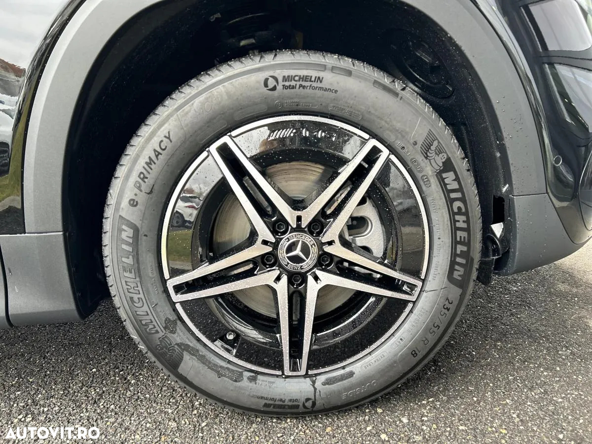 Mercedes-Benz EQB 300 4MATIC - 15