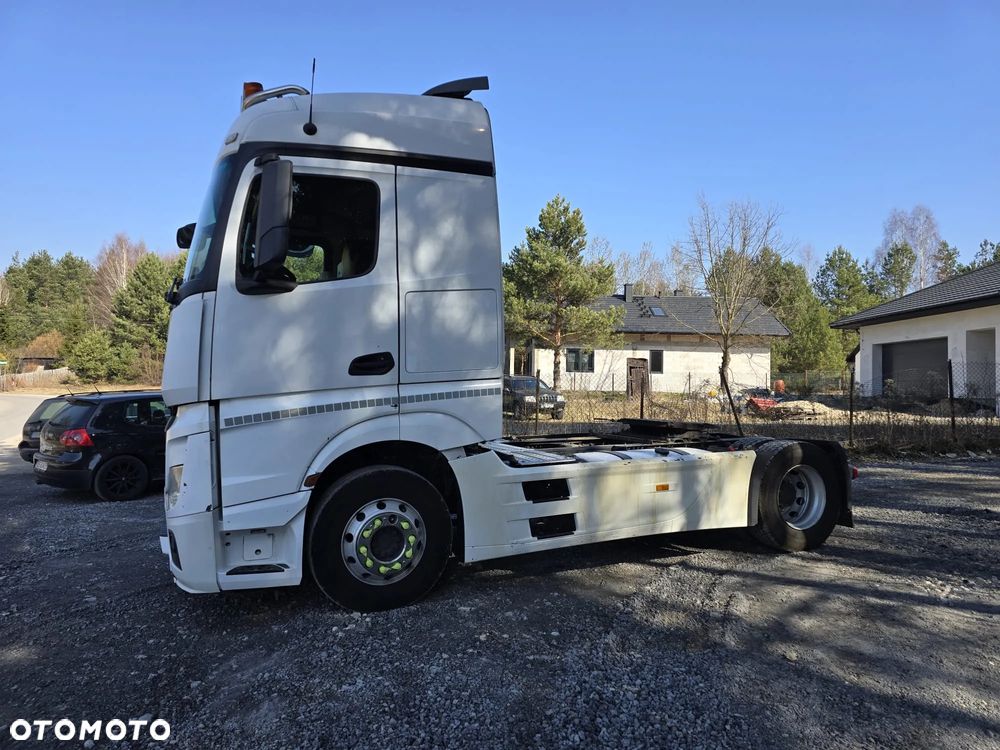 Mercedes-Benz Actros - 2