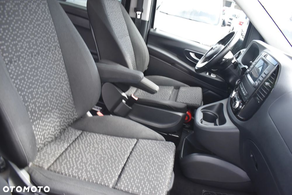 Mercedes-Benz Vito - 21