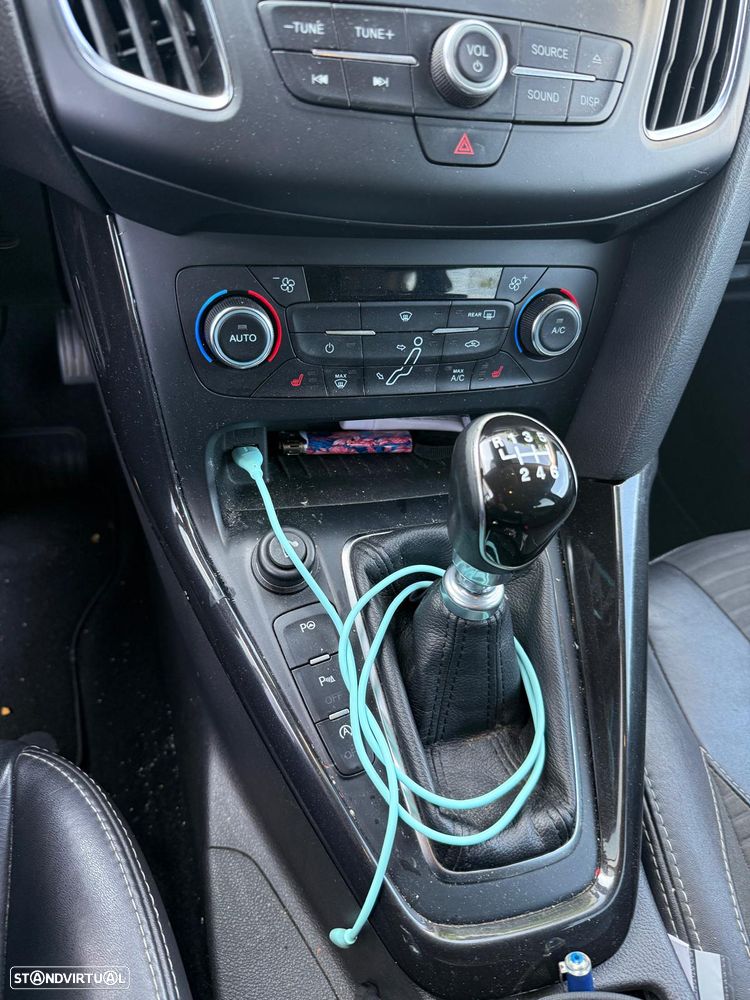 Ford Focus SW 1.5 TDCi Titanium - 5