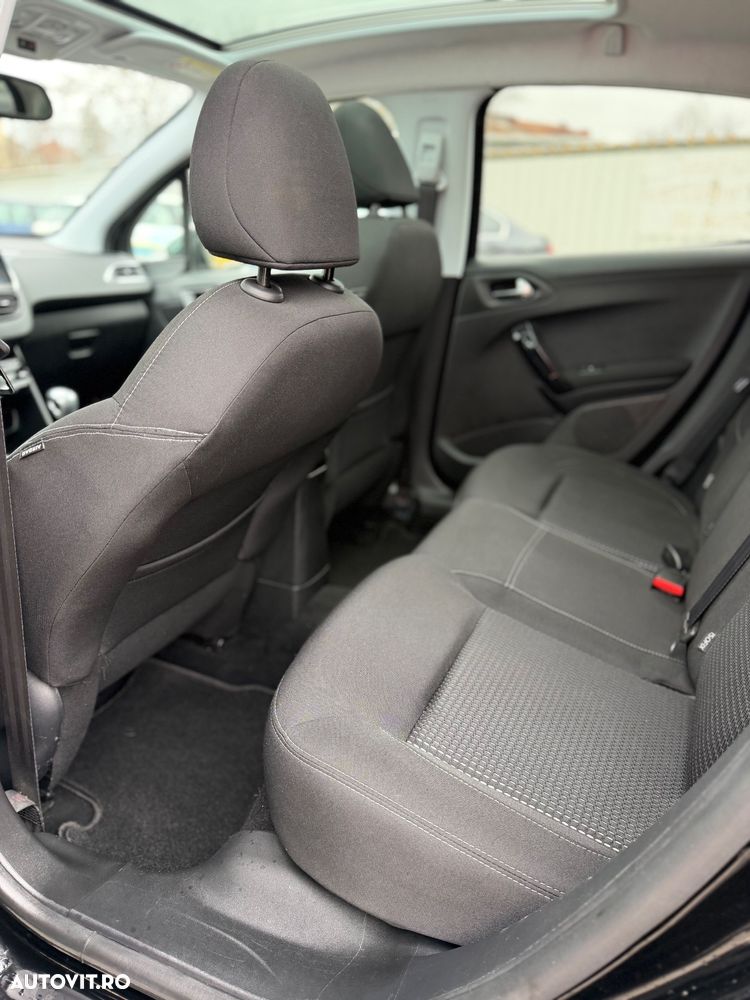 Peugeot 208 PureTech 110 Stop & Start Allure - 7