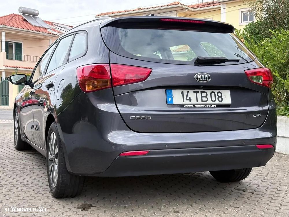 Kia Ceed 1.4 CRDi Nav Line - 24