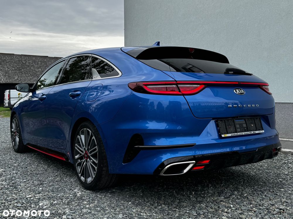 Kia ProCeed 1.6 T-GDI GT DCT - 36