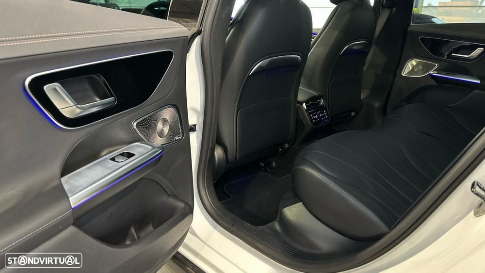 Mercedes-Benz EQE 300 Edition Electric Art - 8