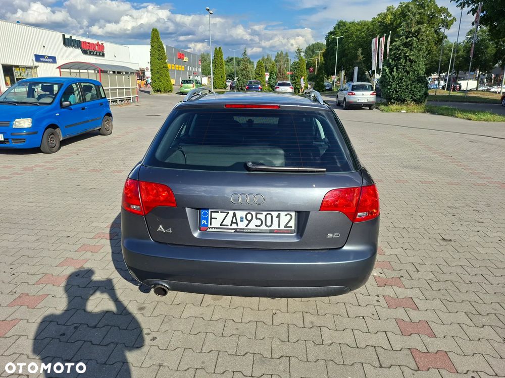 Audi A4 Avant - 4