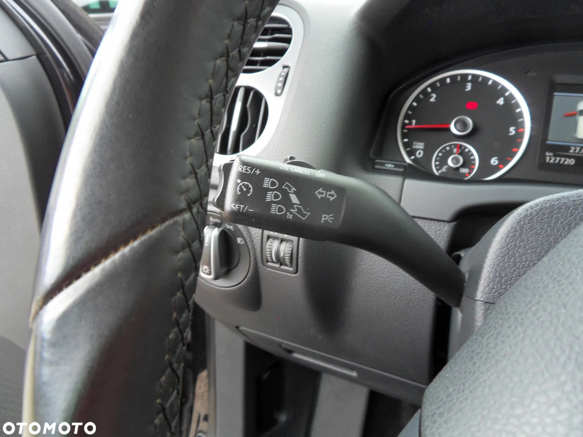 Volkswagen Tiguan 2.0 TDI SCR BlueMotion Technology Exclusive - 17