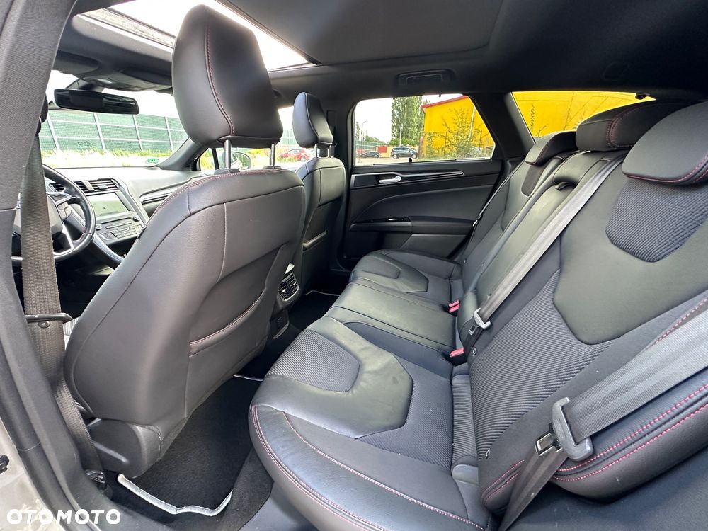 Ford Mondeo 2.0 TDCi ST-Line - 33
