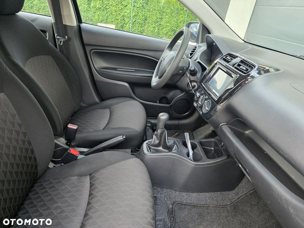 Mitsubishi Space Star - 16