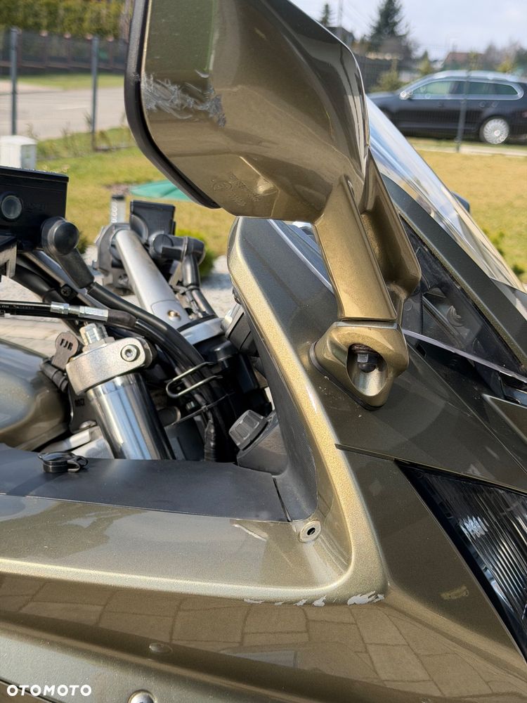 Yamaha FJR - 9