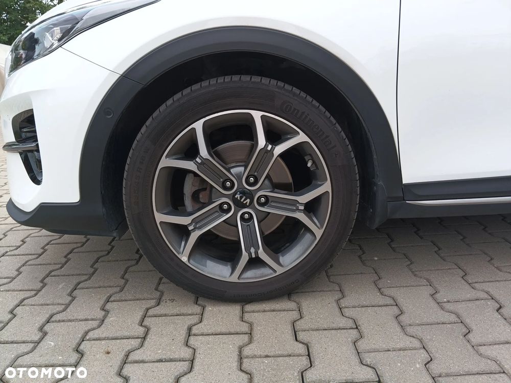 Kia XCeed 1.4 T-GDI L Business Line - 27