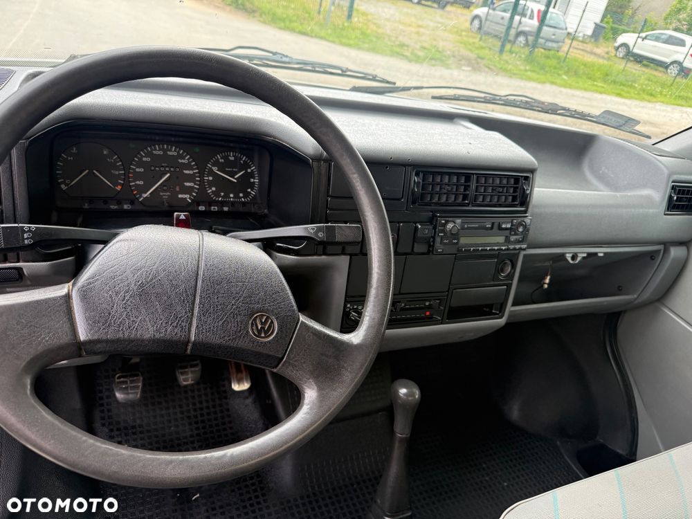 Volkswagen Transporter - 9