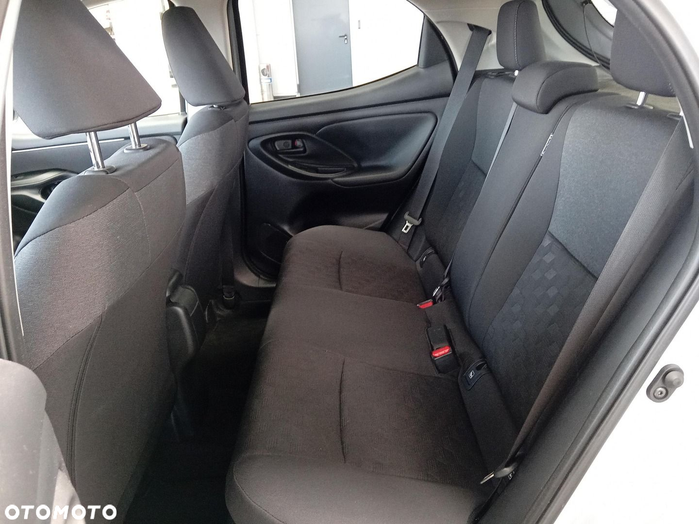 Toyota Yaris - 14