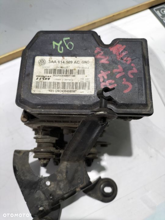 POMPA HAMULCOWA ABS VW PASSAT B7 3AA614109AC 2.0TDI - 4