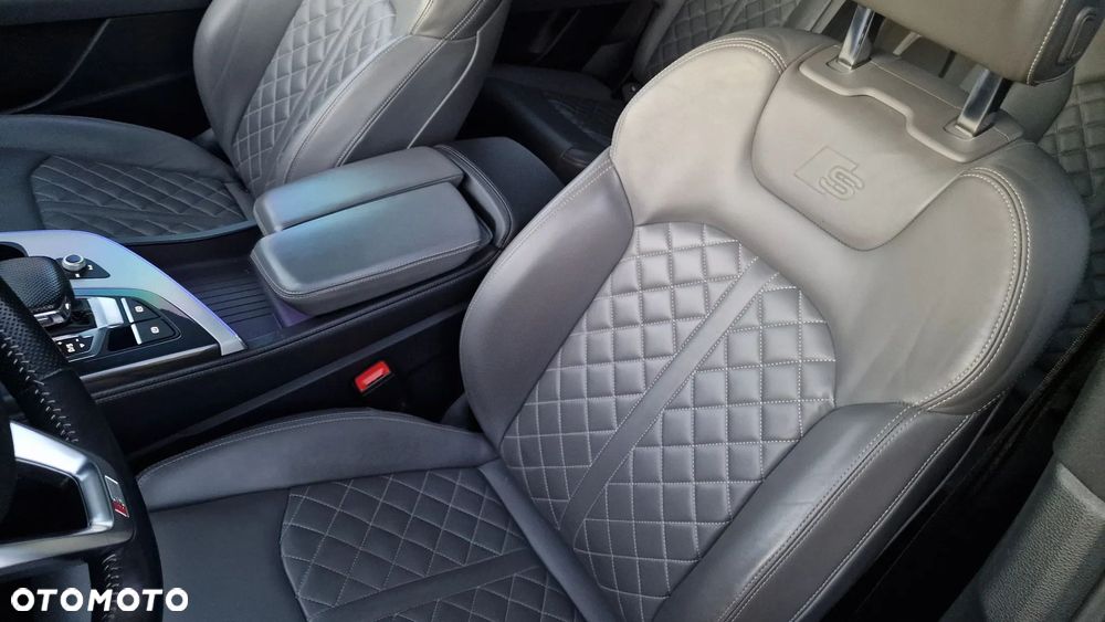 Audi Q7 - 32