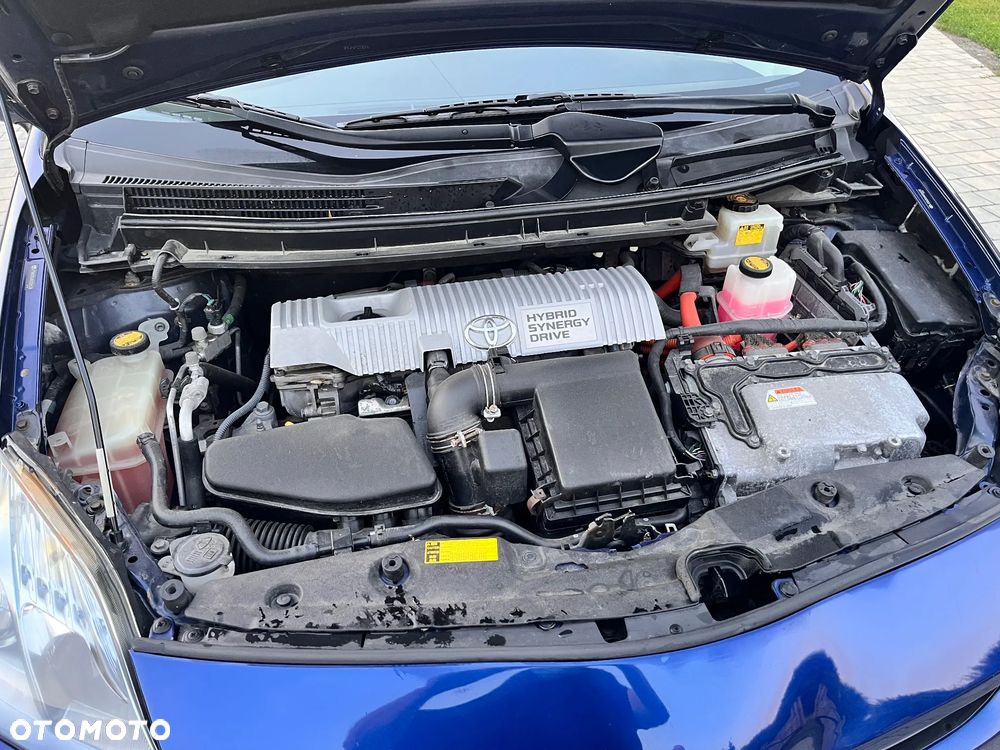 Toyota Prius (Hybrid) - 19