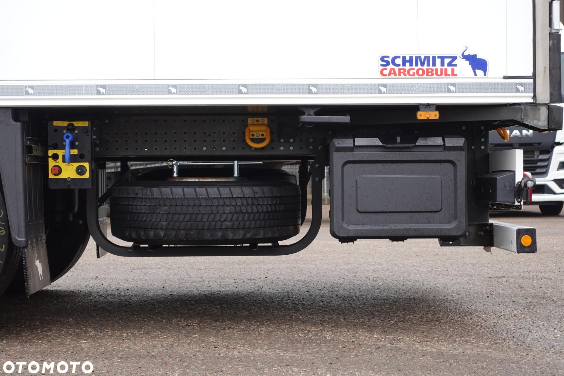 Schmitz Cargobull FP 60 Carrier Vector 1550 - 13