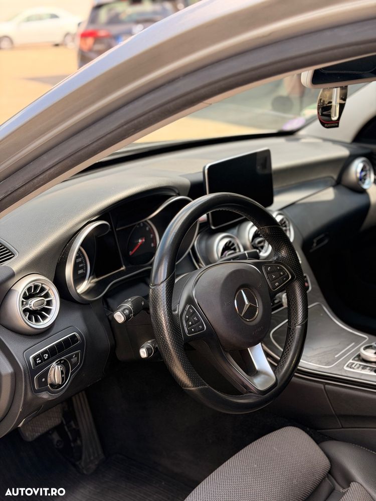 Mercedes-Benz C - 5