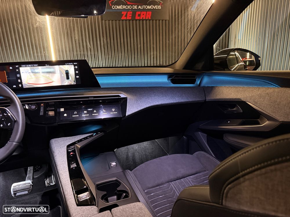 Peugeot E-3008 210 GT EXCLUSIVE - 29