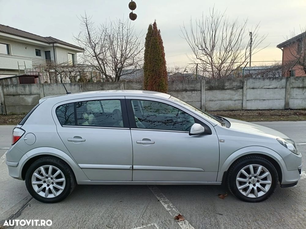 Opel Astra 1.8 Automatik Cosmo - 8