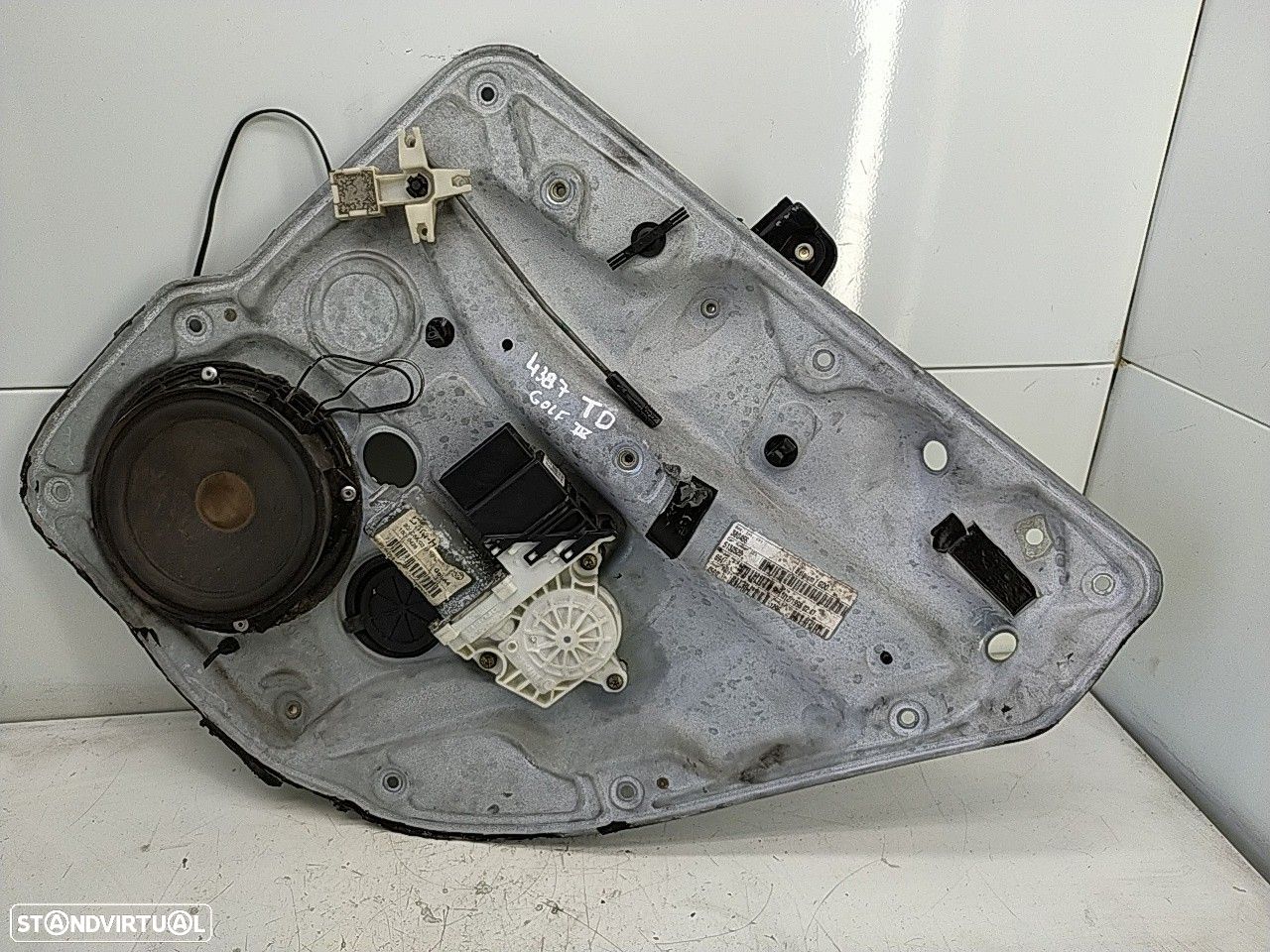 Elevador Elect Tras Dto Volkswagen Golf Iv (1J1) - 1