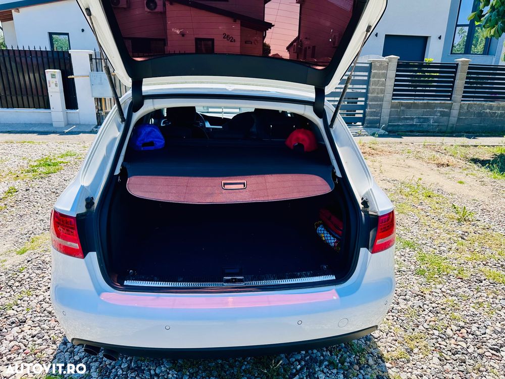 Audi A4 Avant - 13