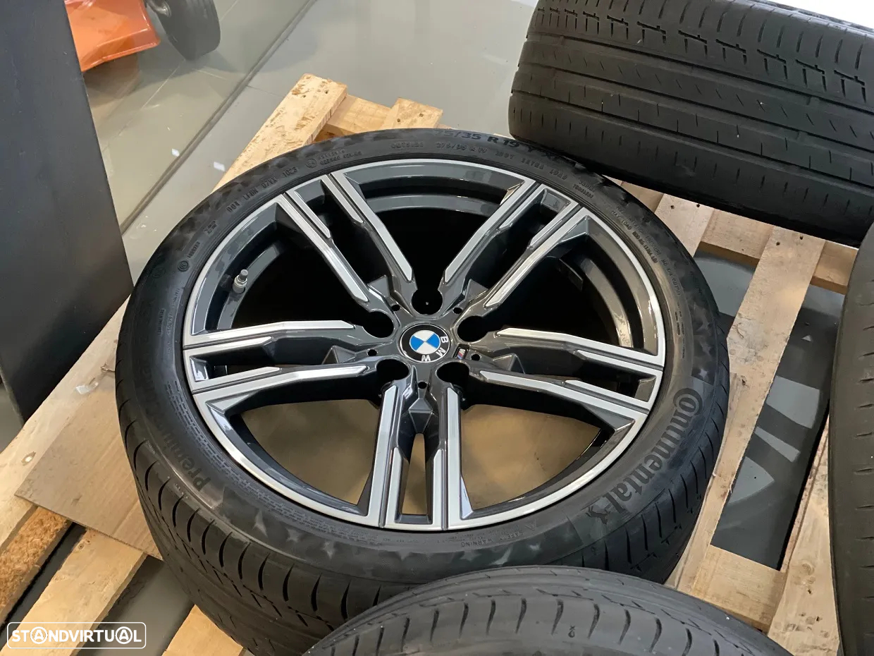 Jantes Originais e Pneus BMW Série 8 - 4