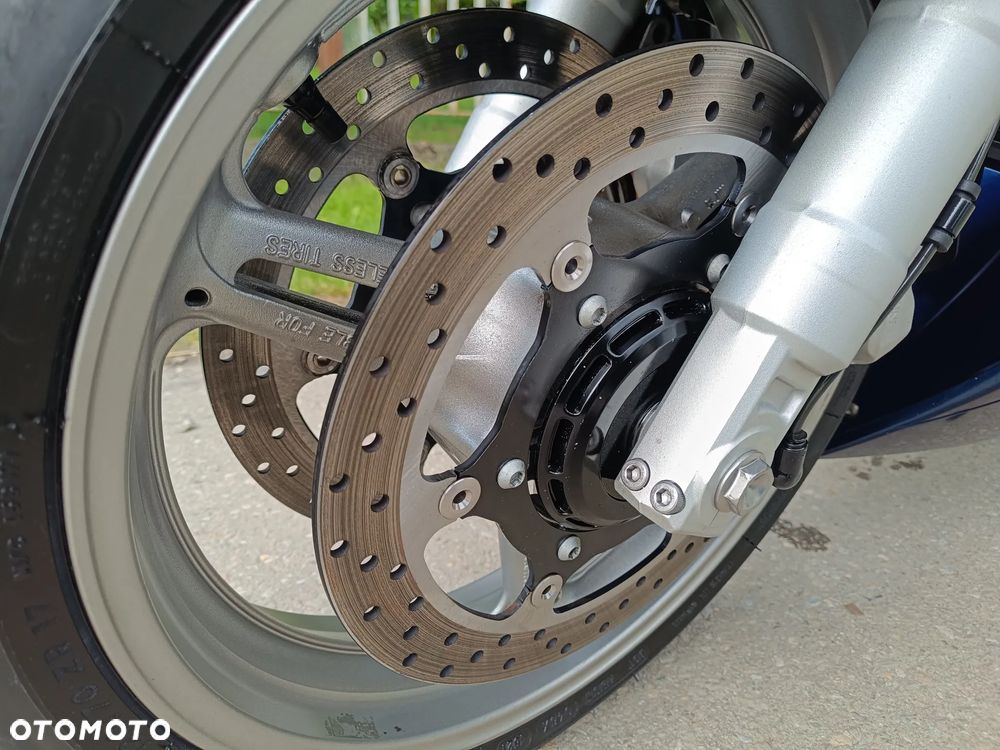 Yamaha FJR - 11