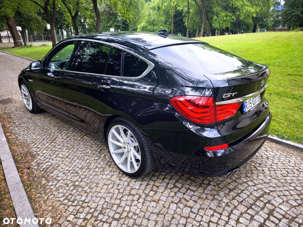 BMW 5GT - 6