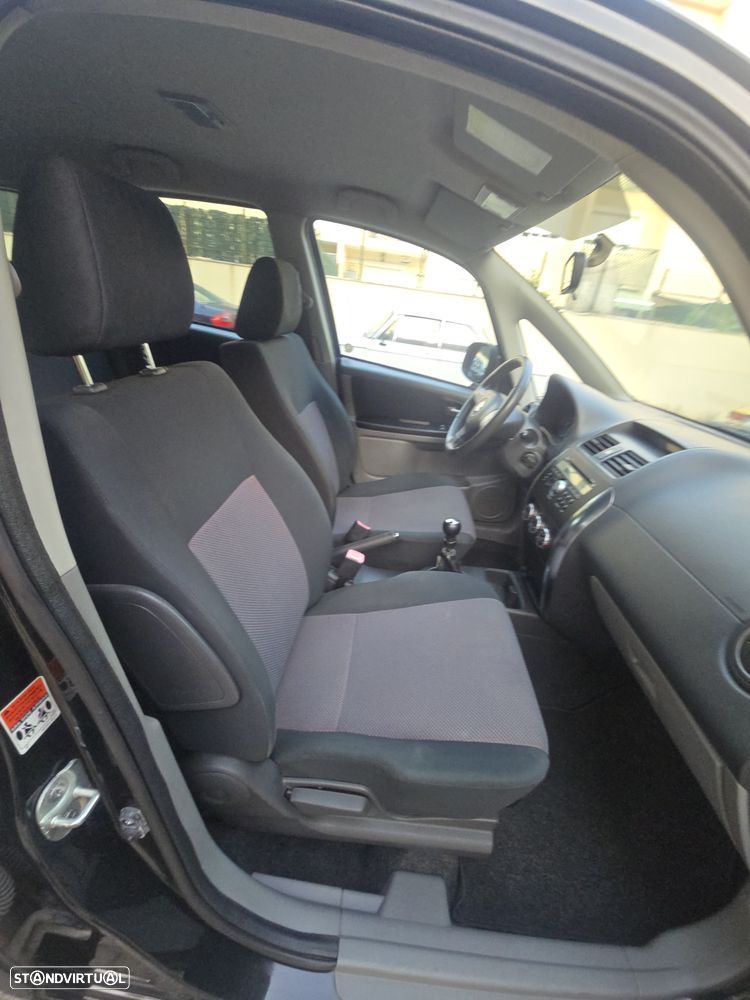 Suzuki SX4 1.5 GLX Outdoor Line - 21