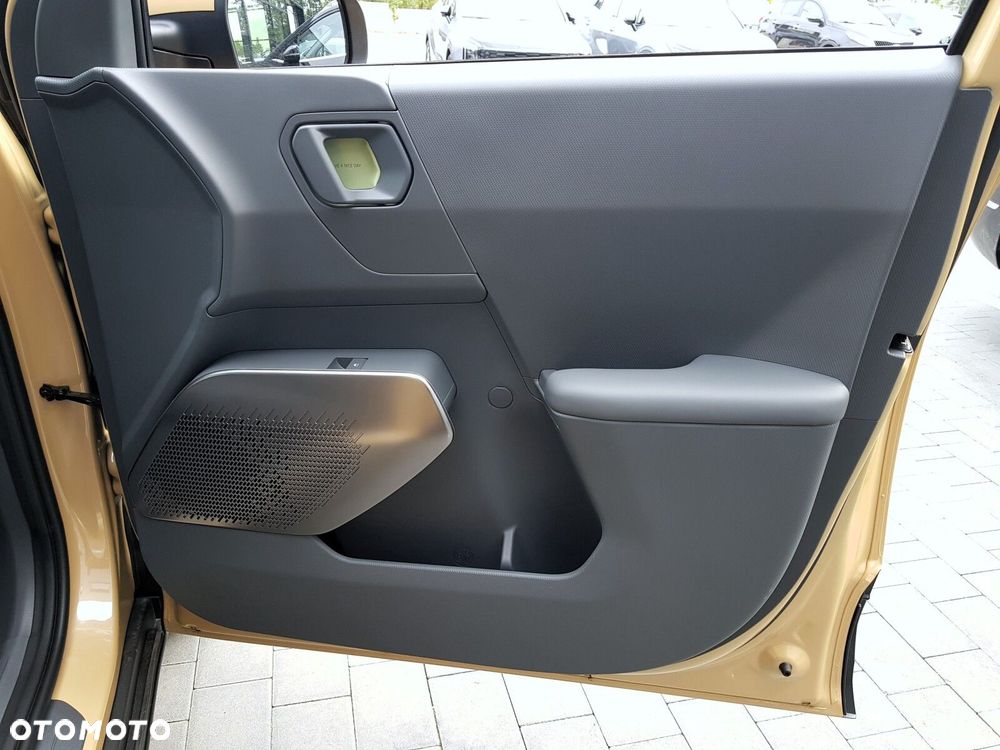 Kia EV2 42.2kWh Light - 33