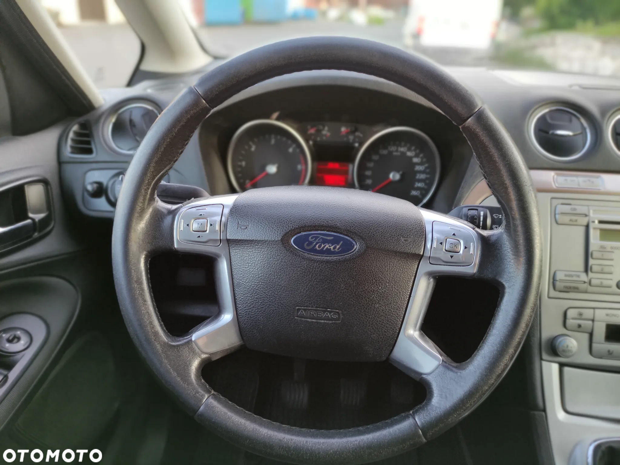 Ford S-Max - 18