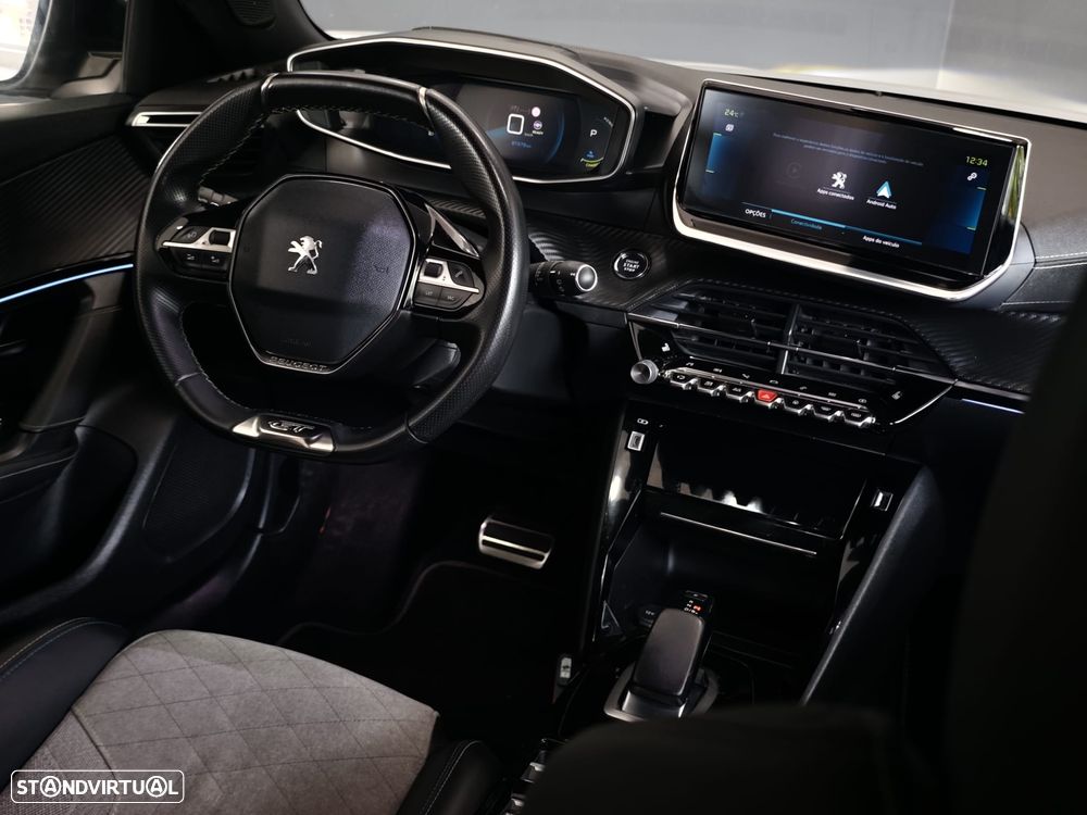 Peugeot e-2008 GT Pack - 50