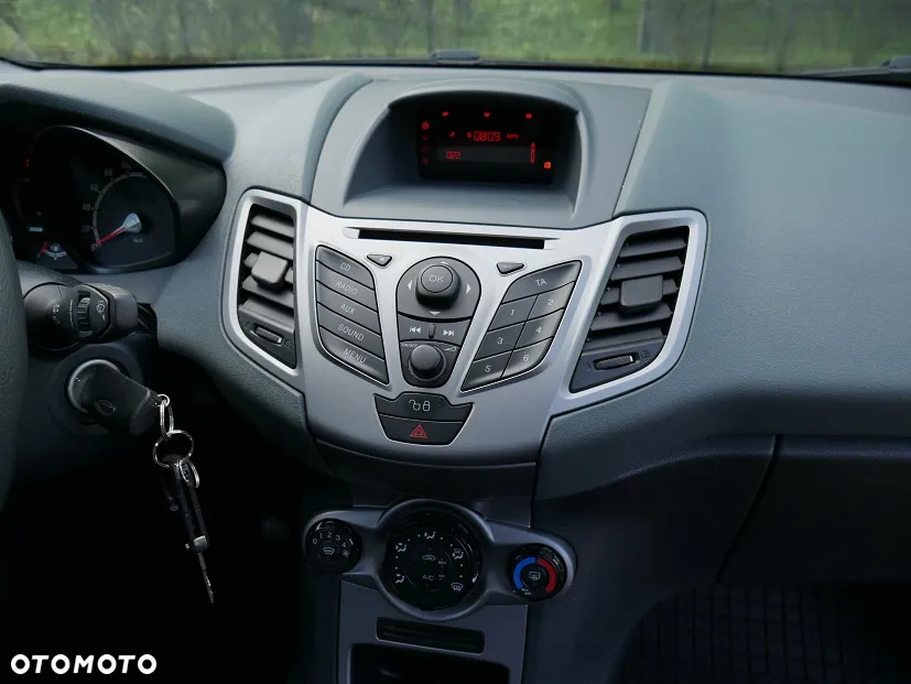 Ford Fiesta - 8