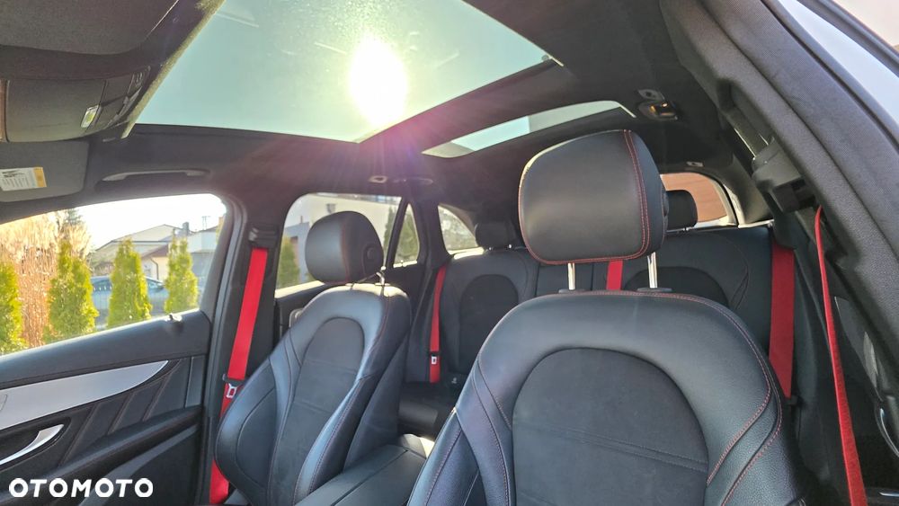 Mercedes-Benz GLC AMG 43 4Matic AMG Speedshift TCT 9G - 19